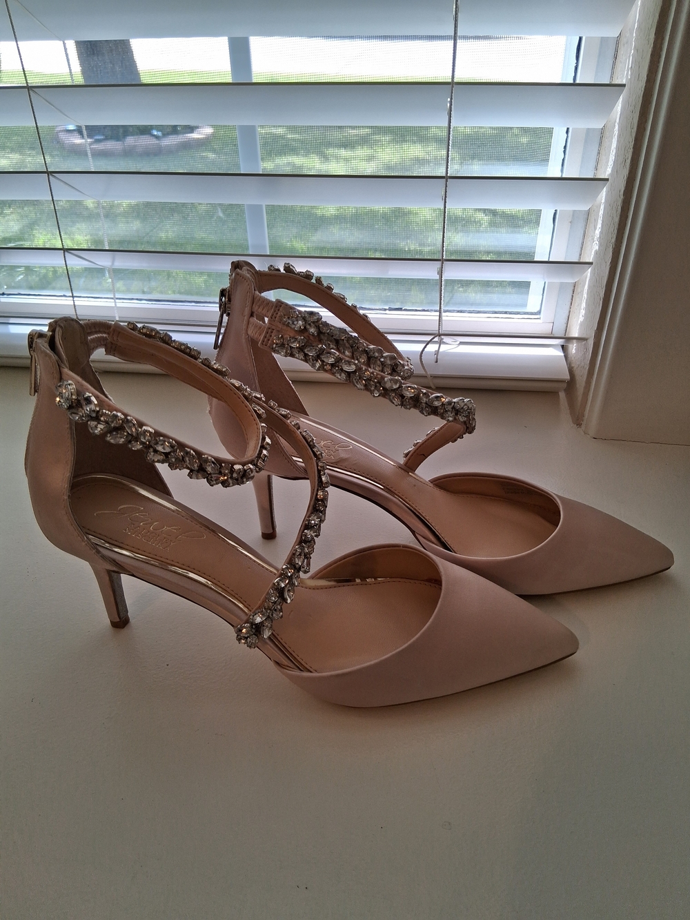 Embellished Blush Pointed-Toe Women's Heels
